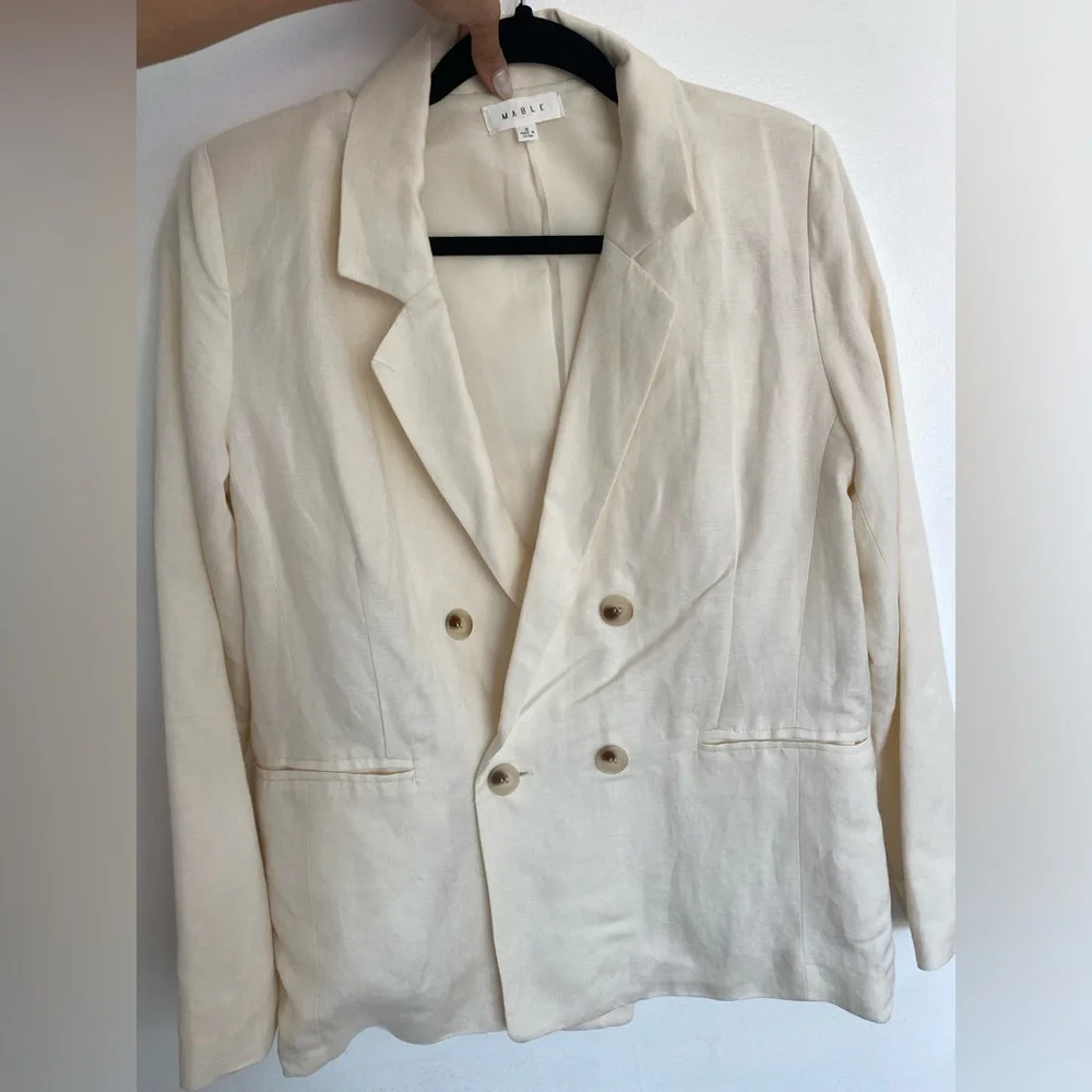 Linen Blazer - Picture 2 of 6